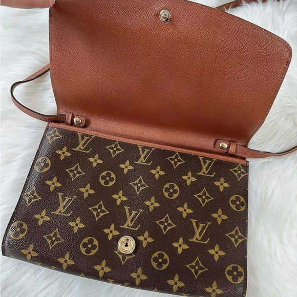 Louis Vuitton Bordeaux 2 way clutch - Picture 3 of 9